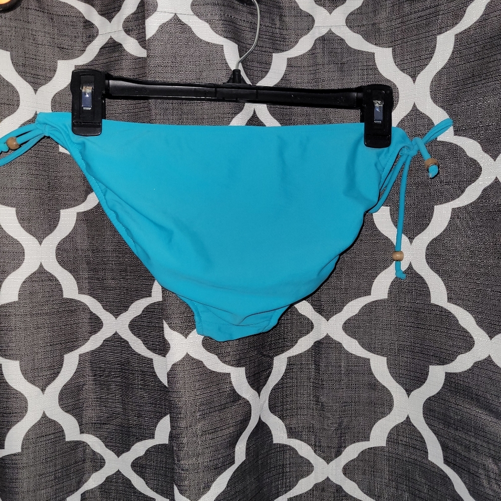 Bikini Set - Picture 4 of 4